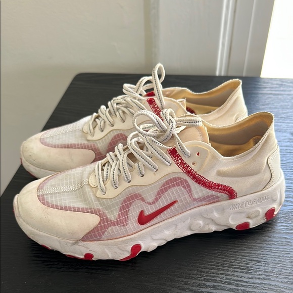Nike Shoes - Nike Renew Lucent